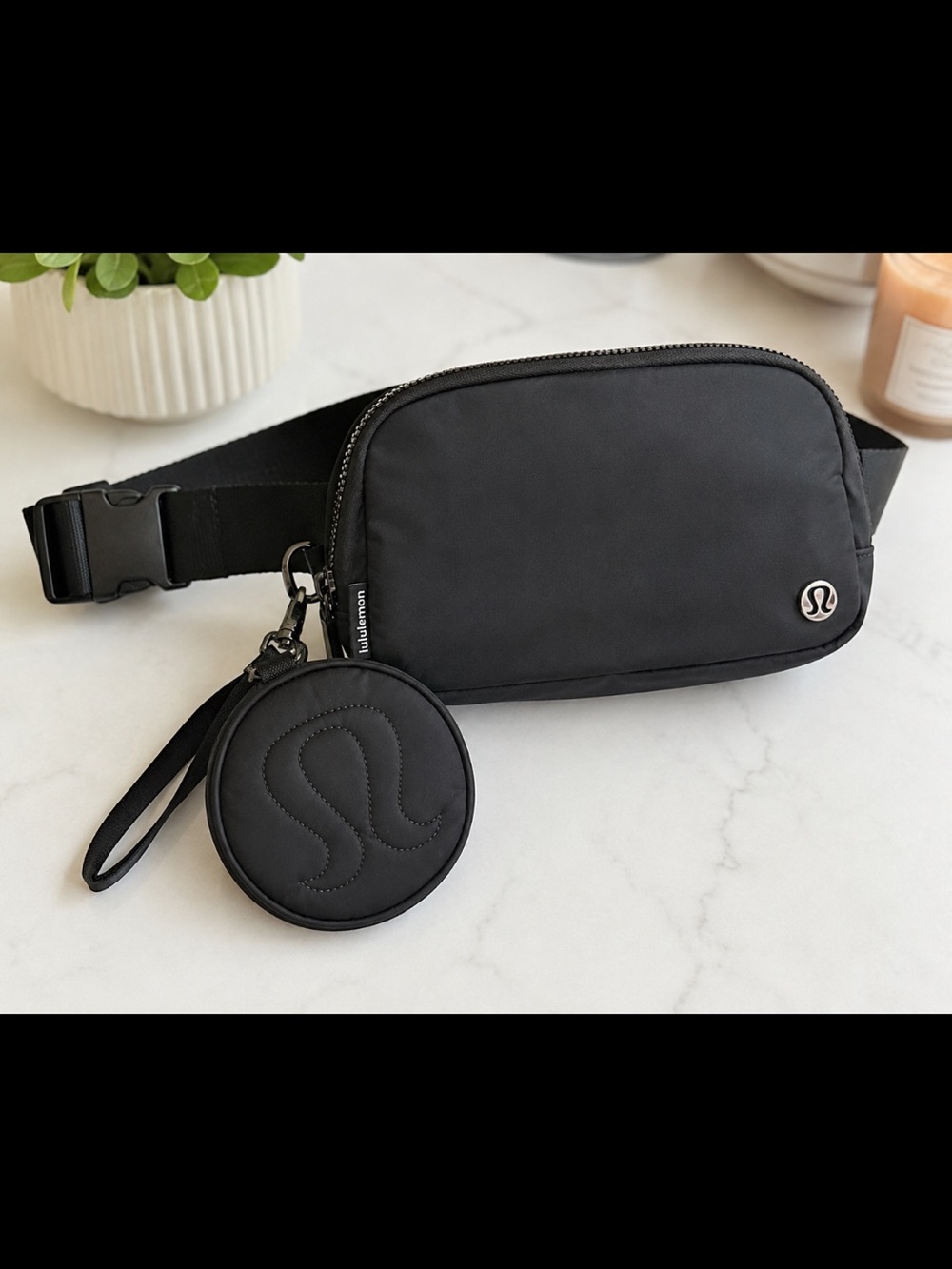 #751 NWT Lululemon Logo Coin Pouch Black SOLD OUT Belt Bag Accessory